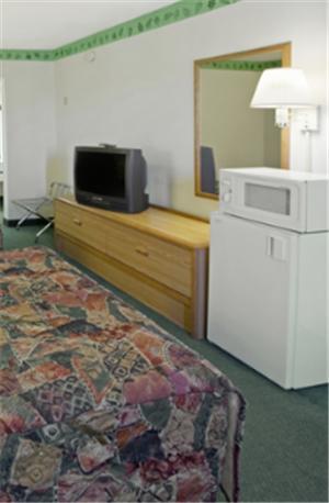 Americas Best Value Inn - Manchester Room photo
